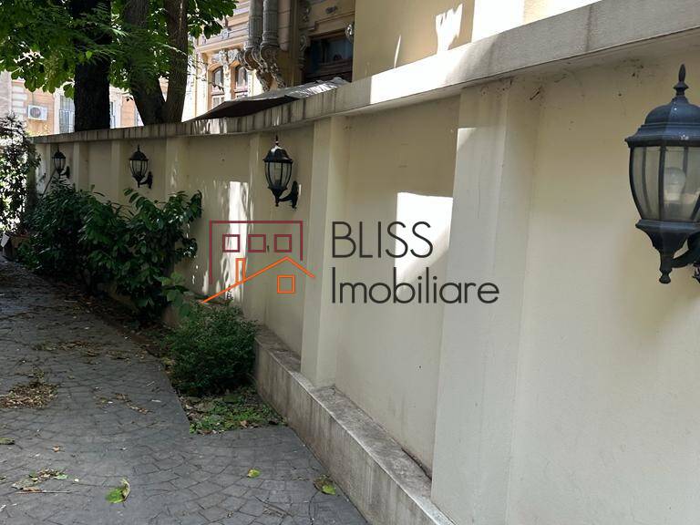 Vila 10 Camere In Zona Ultracentrala Maria Rosetti | Bliss Imobiliare / Photo 24 - BLISS Imobiliare