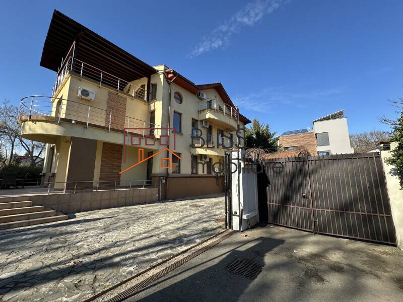 6-Bedrooms Villa With 2000 Sqm Garden, Bucharest / Ilfov | Bliss Imobiliare / Photo 2 - BLISS Imobiliare