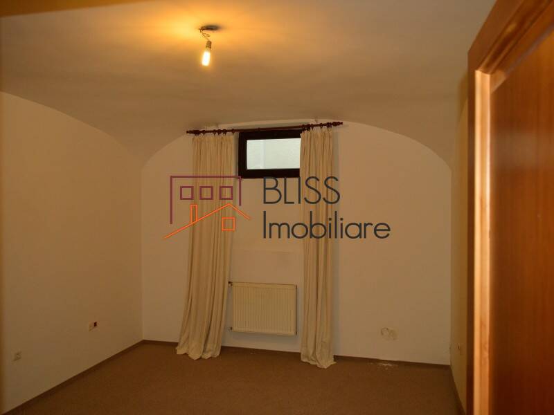 Vila de Inchiriat KM 0 | Ultracentral - 11 Camere - ID:29430 | Bliss Imobiliare / Photo 75 - BLISS Imobiliare