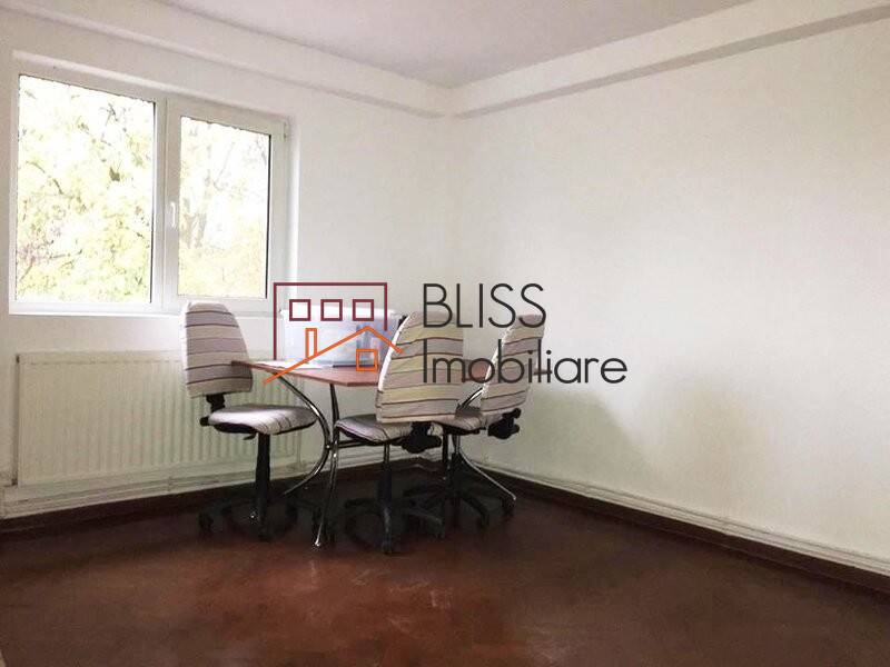 Office Villa With 7 Rooms And Generous Private Land And Parking Spaces, Bucharest | Bliss Imobiliare / Photo 9 - BLISS Imobiliare