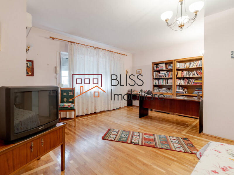 Vila 7 Camere Cu Piscina Si Teren Generos | Bliss Imobiliare / Photo 21 - BLISS Imobiliare