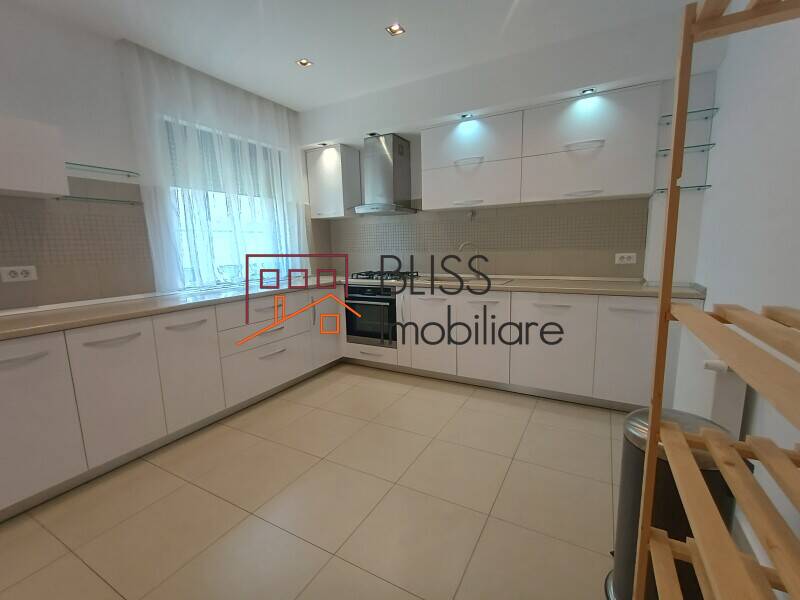 Vila Cu 6 Camere Iancu Nicolae Pipera | Bliss Imobiliare / Photo 5 - BLISS Imobiliare