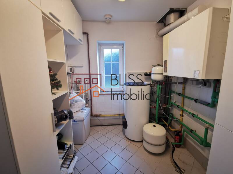 Vila Cu 6 Camere | Bliss Imobiliare / Photo 12 - BLISS Imobiliare