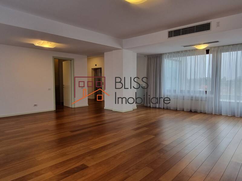 2 Bedroom Penthouse With Parking In Kiseleff, Bucharest | Bliss Imobiliare / Photo 3 - BLISS Imobiliare