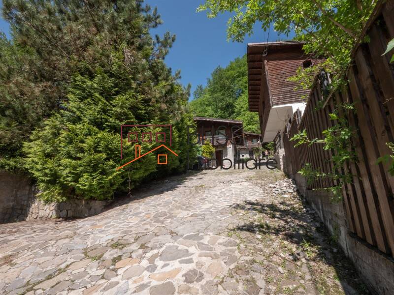 Villa for Sale Moroeni, Comuna Pietrosita, Judetul Dambovita, Romania - 16 Rooms - ID:108872 | Bliss Imobiliare / Photo 5 - BLISS Imobiliare