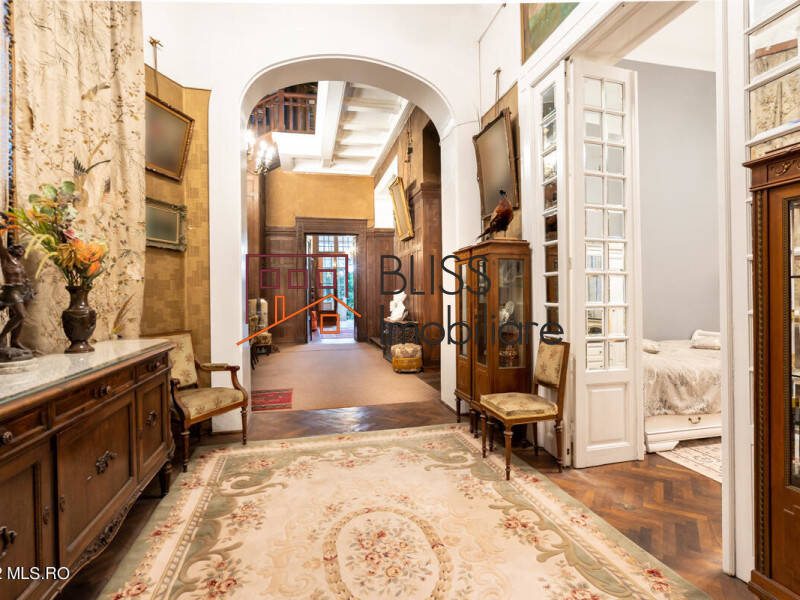 Villa for Sale Piata Victoriei, Bucharest - 6 Bedroom - ID:114385 | Bliss Imobiliare / Photo 2 - BLISS Imobiliare