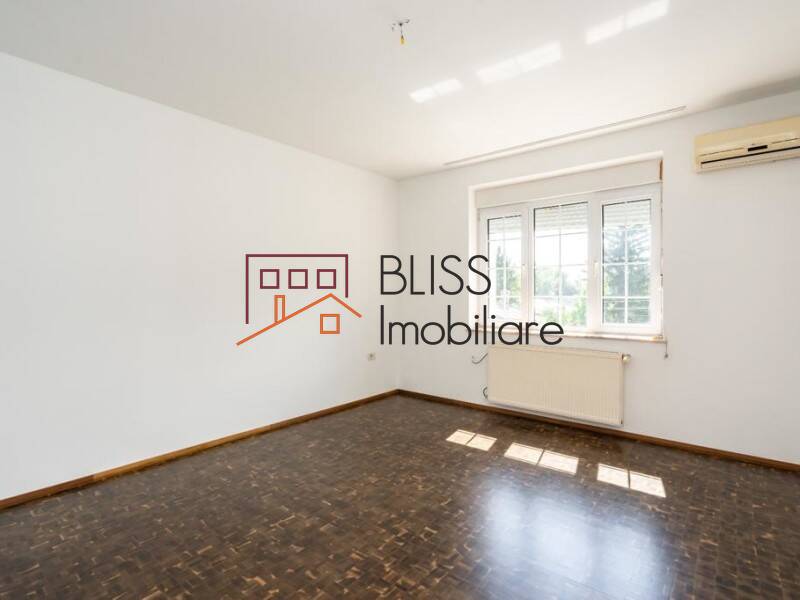 Vila Cu 6 Camere Situata In Zona 1 Mai | Bliss Imobiliare / Photo 24 - BLISS Imobiliare