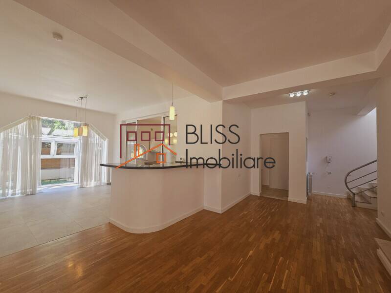 Vila Cu 7 Camere Iancu Nicolae Pipera | Bliss Imobiliare / Photo 8 - BLISS Imobiliare