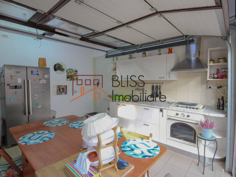 Vila 6 Camere Otopeni — 208 Mp Utili, Teren 691 Mp, Garaj Dublu, 2012 | Bliss Imobiliare / Photo 43 - BLISS Imobiliare
