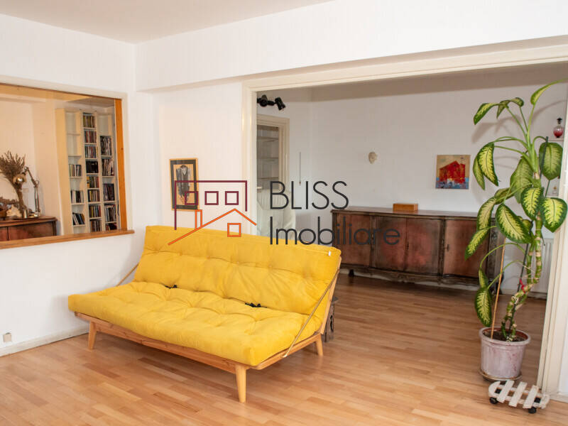 Apartament De 3 Camere, 70mp Cu Atmosfera Artistica In Piata Victoriei | Bliss Imobiliare / Photo 1 - BLISS Imobiliare