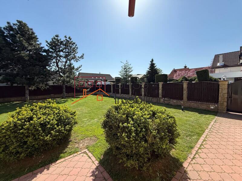 Vila Cu 6 Dormitoare, Piscina Si Gradina Privata - Iancu Nicolae | Bliss Imobiliare / Photo 5 - BLISS Imobiliare