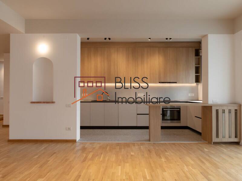 Vila Individuala Cu 9 Camere, Piscina Si Garaj | Bliss Imobiliare / Photo 3 - BLISS Imobiliare