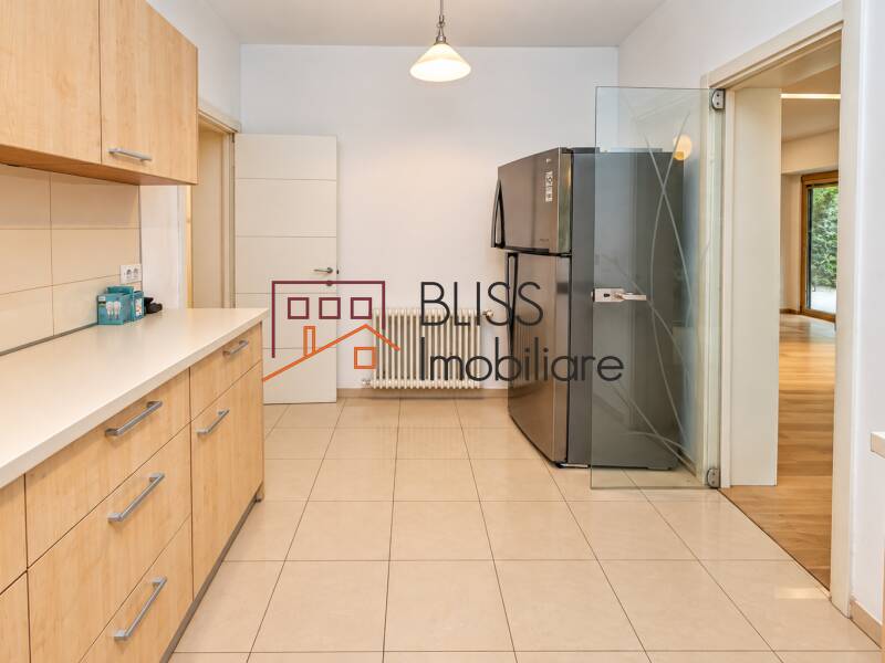 4-Bedroom Villa Baneasa Garlei With Terrace And Garage, Bucharest | Bliss Imobiliare / Photo 9 - BLISS Imobiliare