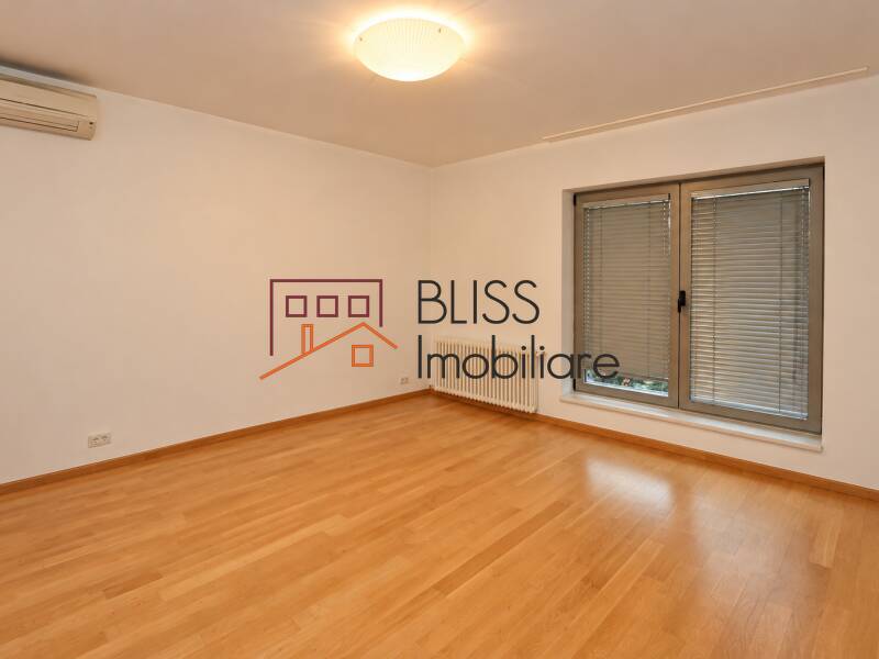 Vila 6 Camere Baneasa Garlei Cu Terasa Si Garaj | Bliss Imobiliare / Photo 19 - BLISS Imobiliare