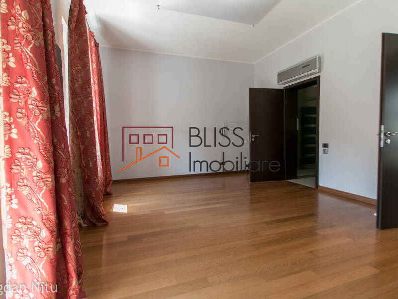 Vila de Inchiriat KM 0 | Ultracentral - 10 Camere - ID:4477 | Bliss Imobiliare / Photo 36 - BLISS Imobiliare