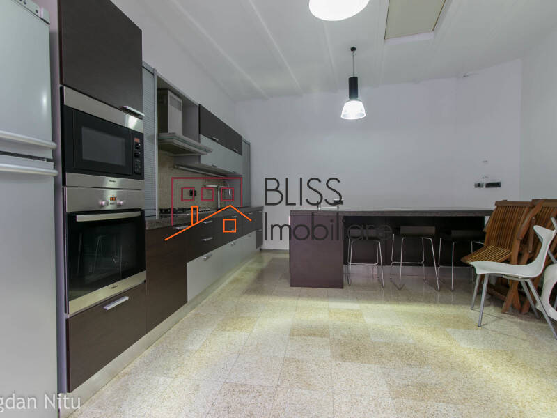 Vila de Inchiriat KM 0 | Ultracentral - 10 Camere - ID:4477 | Bliss Imobiliare / Photo 45 - BLISS Imobiliare