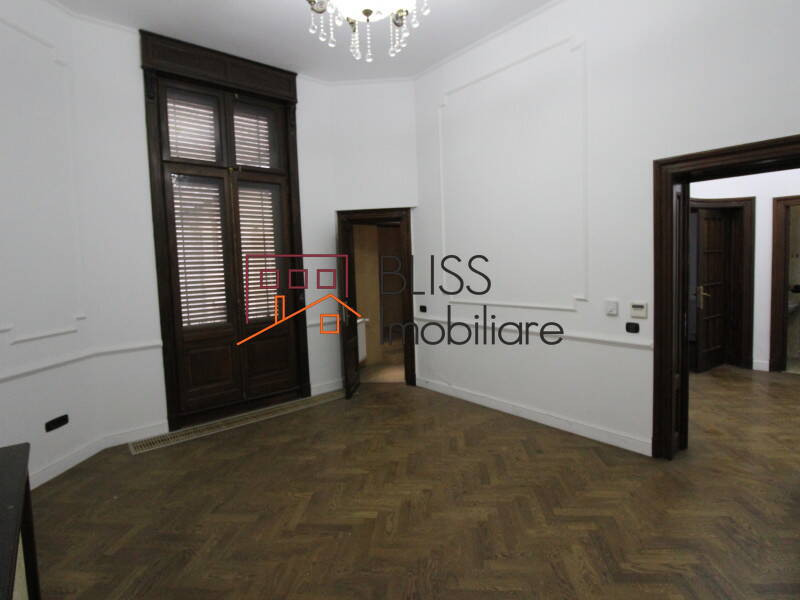 Vila de Inchiriat KM 0 | Ultracentral - 15 Camere - ID:33691 | Bliss Imobiliare / Photo 42 - BLISS Imobiliare