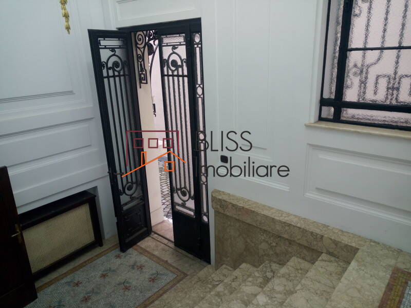 Vila de Inchiriat KM 0 | Ultracentral - 15 Camere - ID:33691 | Bliss Imobiliare / Photo 14 - BLISS Imobiliare