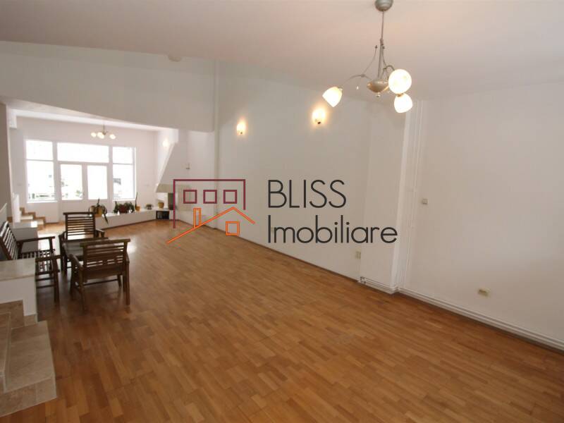 Vila de Inchiriat Domenii | 1 Mai | Grivitei - 8 Camere - ID:38470 | Bliss Imobiliare / Photo 3 - BLISS Imobiliare