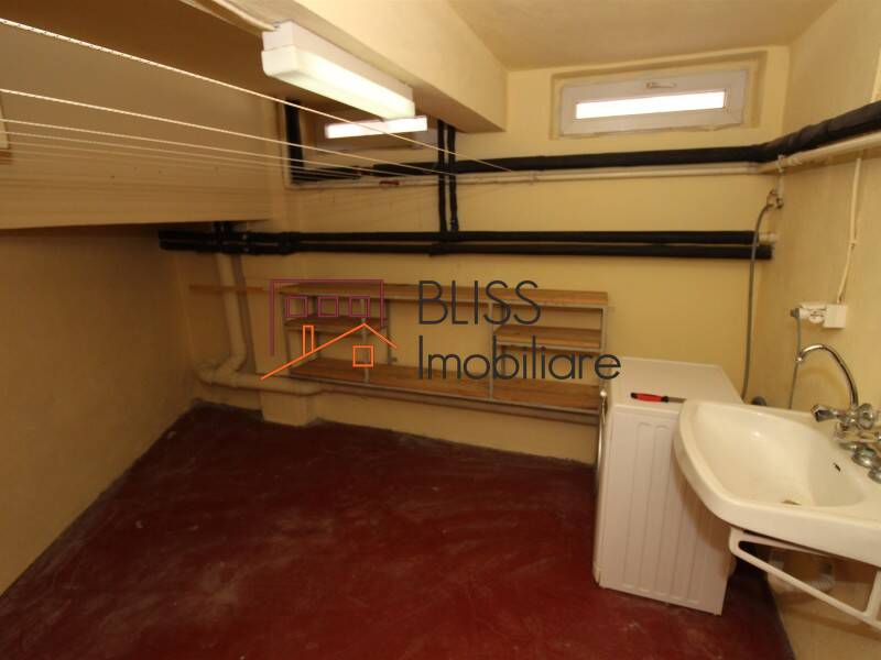 Vila de Inchiriat Domenii | 1 Mai | Grivitei - 8 Camere - ID:38470 | Bliss Imobiliare / Photo 9 - BLISS Imobiliare