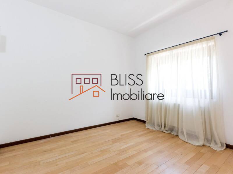 Vila Cu 6 Camere Complex | Bliss Imobiliare / Photo 13 - BLISS Imobiliare