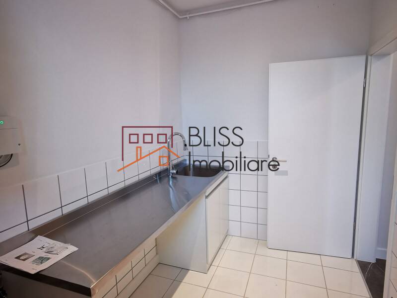 Vila Cu 7 Camere | Bliss Imobiliare / Photo 13 - BLISS Imobiliare