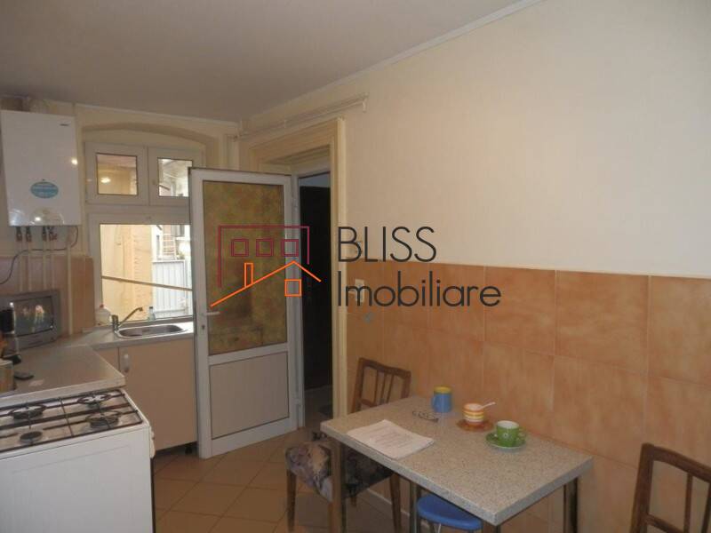 Vila de Vanzare Piata Victoriei - 5 Camere - ID:35868 | Bliss Imobiliare / Photo 2 - BLISS Imobiliare